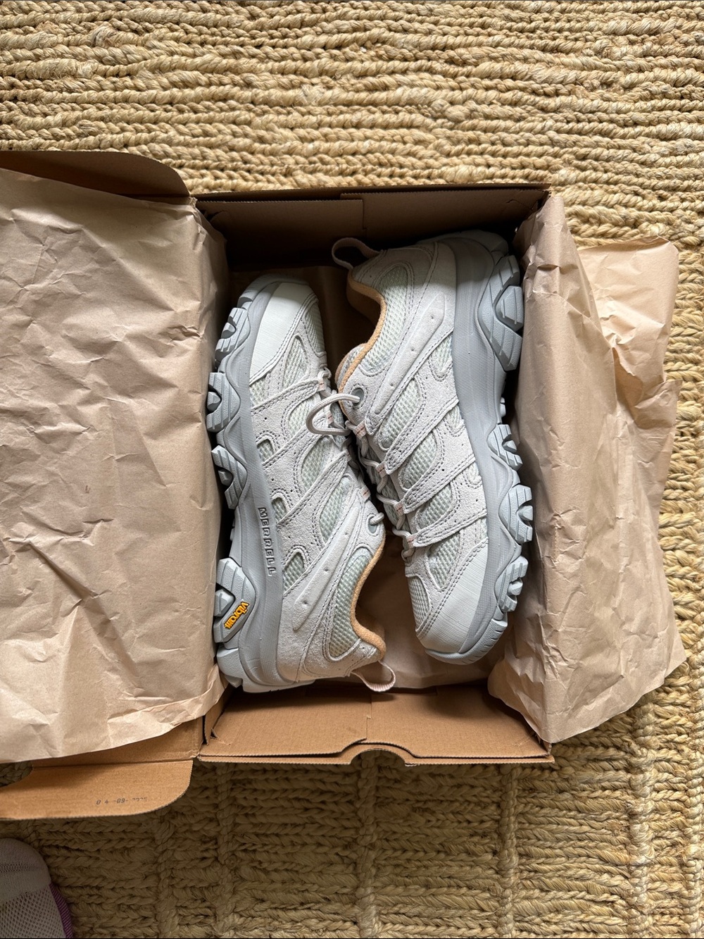 NWT Merrell Women's Moab 3 Vapor Grey Sneakers